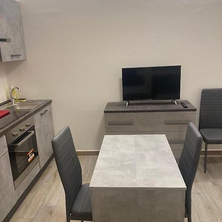 Senza Pensieri Residence Zero Carlo Urbino Крема Екстериор снимка