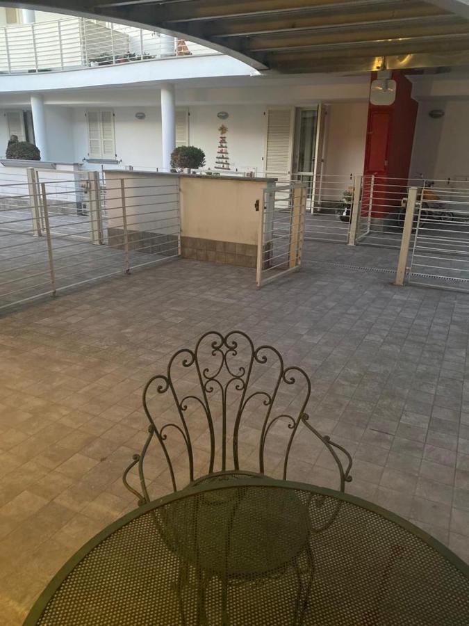 Senza Pensieri Residence Zero Carlo Urbino Крема Екстериор снимка